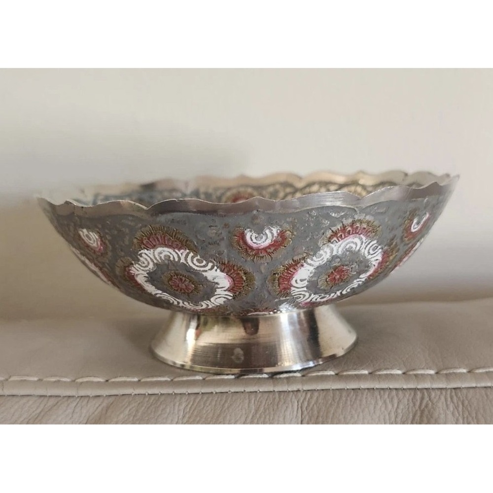 Indian Commodore‎ Brass Bowl w/ Floral Decoration.